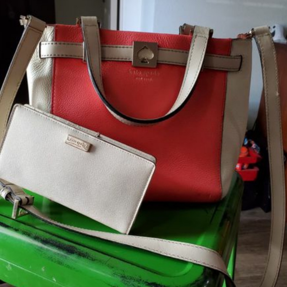 Matching Kate Spade Tote & Wallet